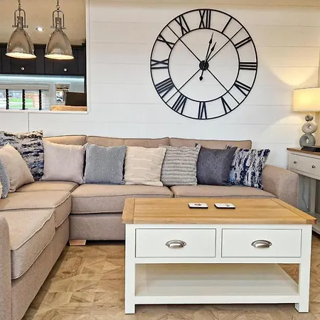2 Bed In Oc-b32821 Lodge