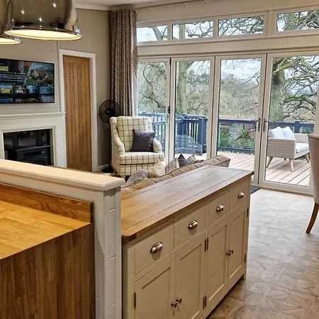 2 Bed In Oc-b32821 * Pickering