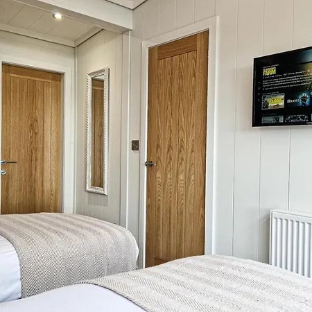 2 Bed In Oc-b32821